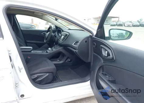 2015 Chrysler 200 Limited из США, поврежденный, VIN 1C3CCCAB5FN723249